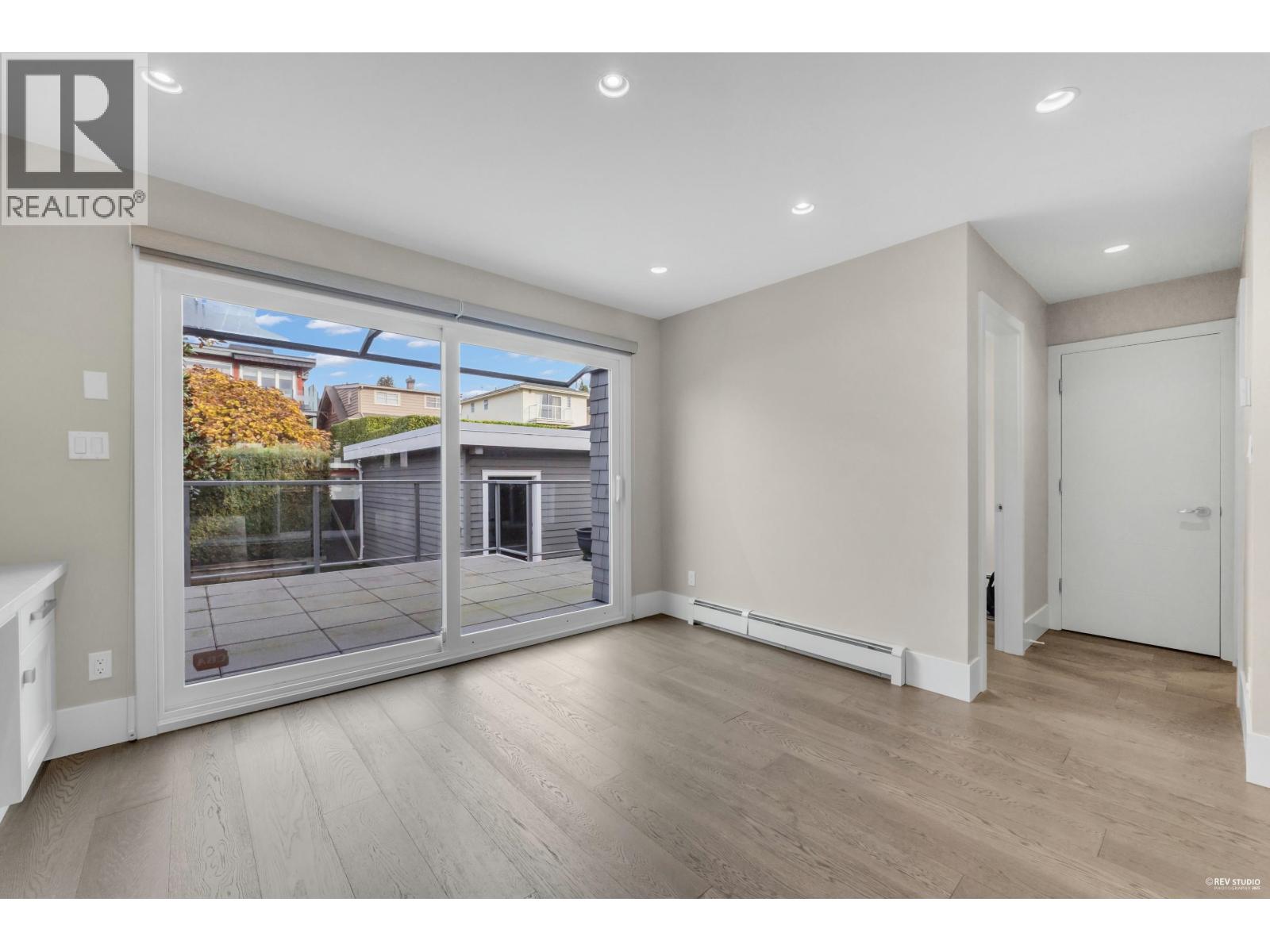 1251 Clyde Avenue, West Vancouver, British Columbia V7T 1E6 - Photo 15 - R3072458