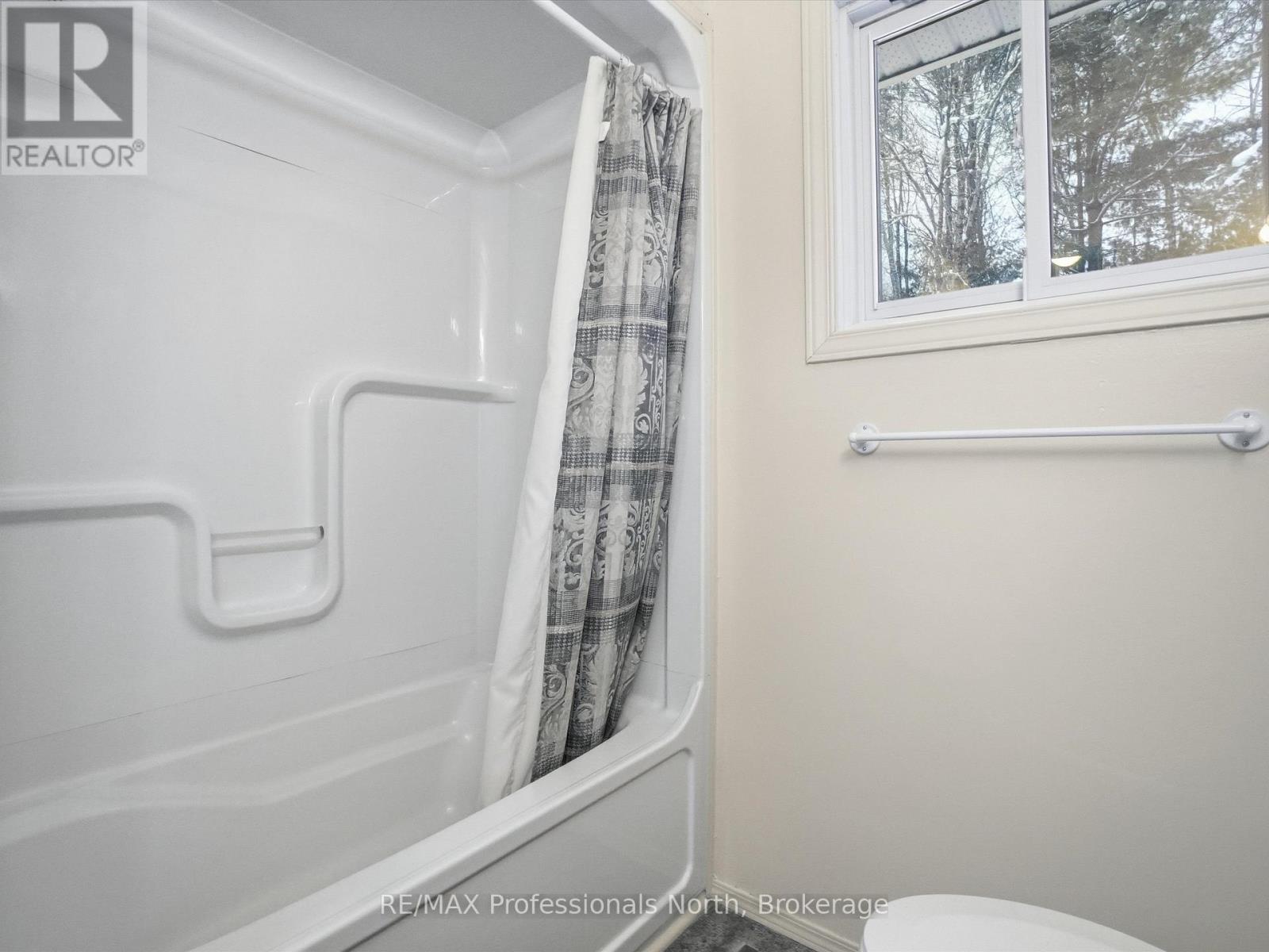 19 Meadow Park Drive, Huntsville, Ontario  P1H 1G2 - Photo 15 - X12605574