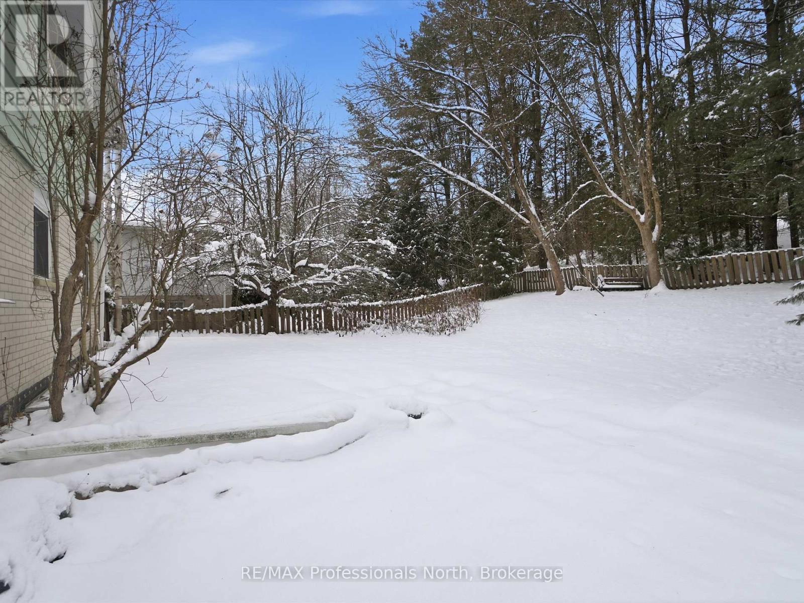 19 Meadow Park Drive, Huntsville, Ontario  P1H 1G2 - Photo 18 - X12605574