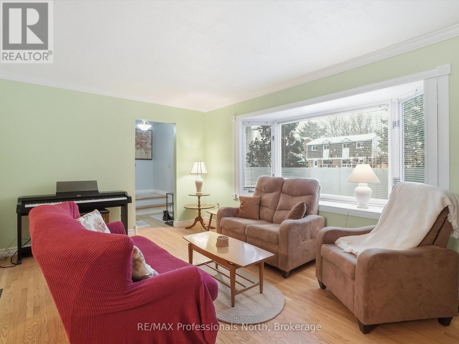 19 Meadow Park Drive, Huntsville, Ontario  P1H 1G2 - Photo 7 - X12605574