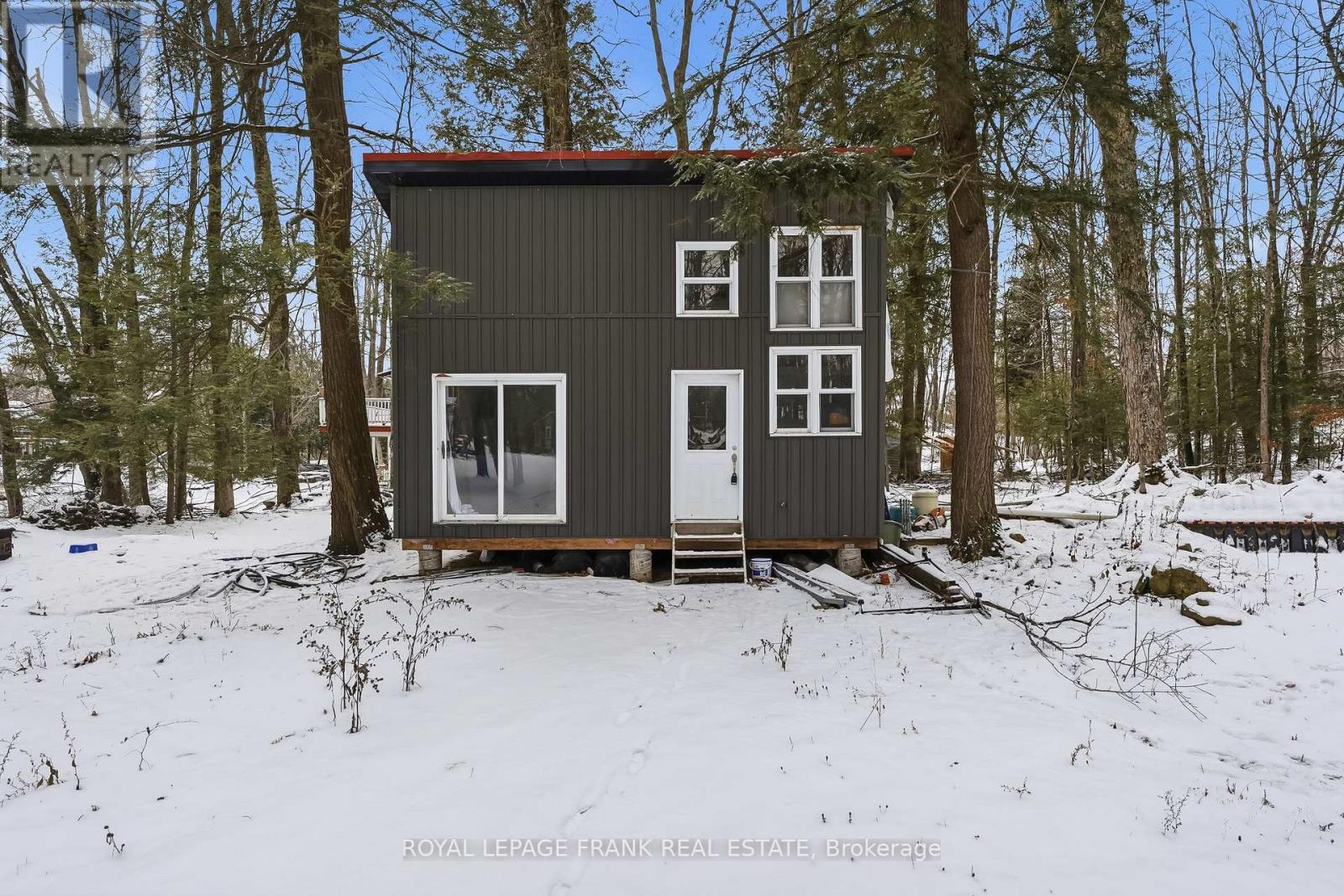 337 Kennedy Drive, Trent Lakes, Ontario  K0M 1A0 - Photo 2 - X12604140