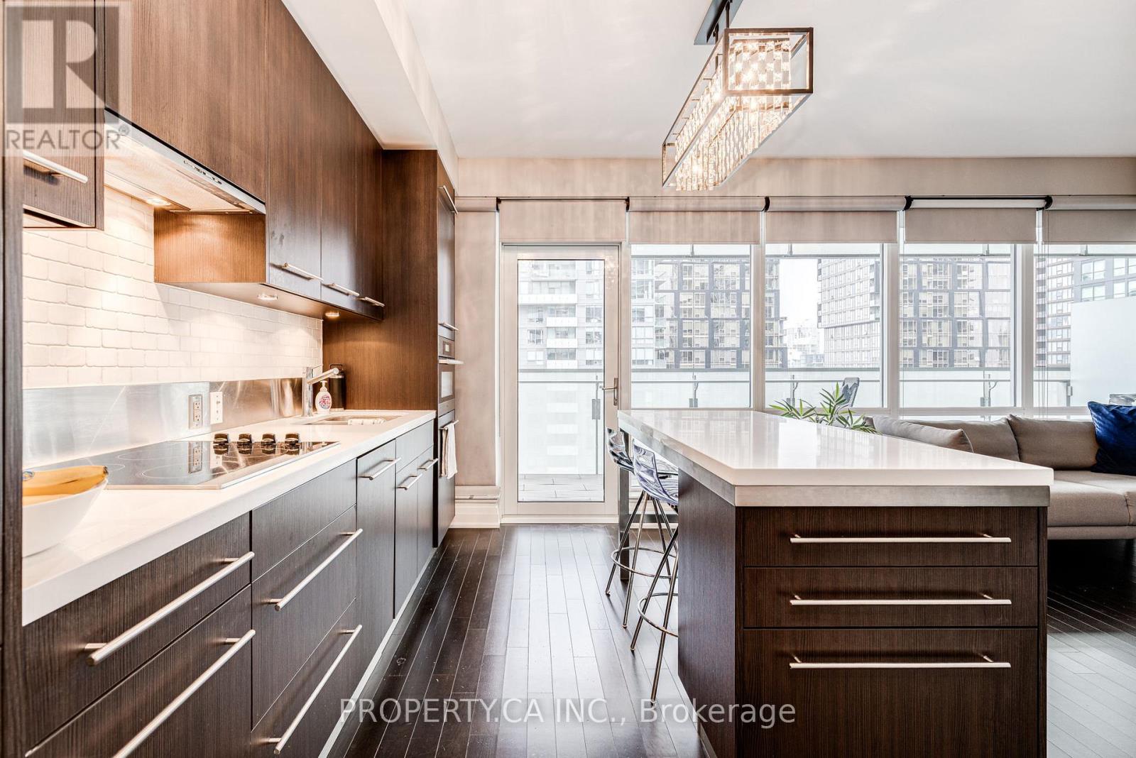 2702 - 80 John Street, Toronto, Ontario  M5V 3X4 - Photo 3 - C12605532