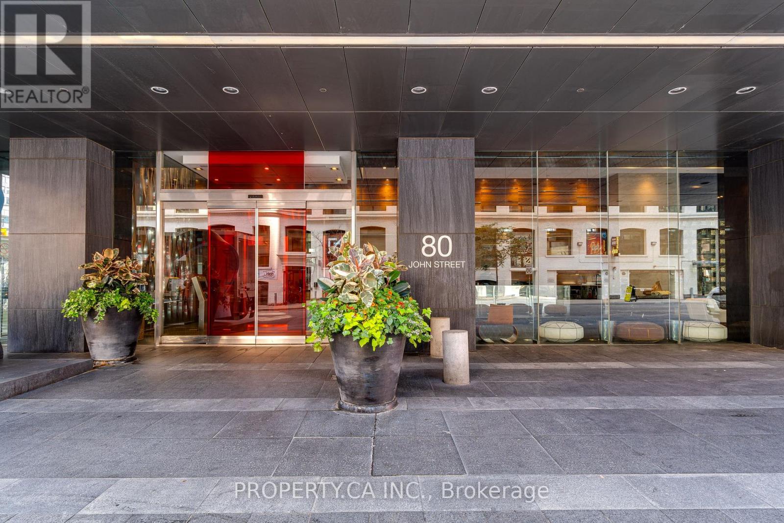 2702 - 80 John Street, Toronto, Ontario  M5V 3X4 - Photo 17 - C12605544