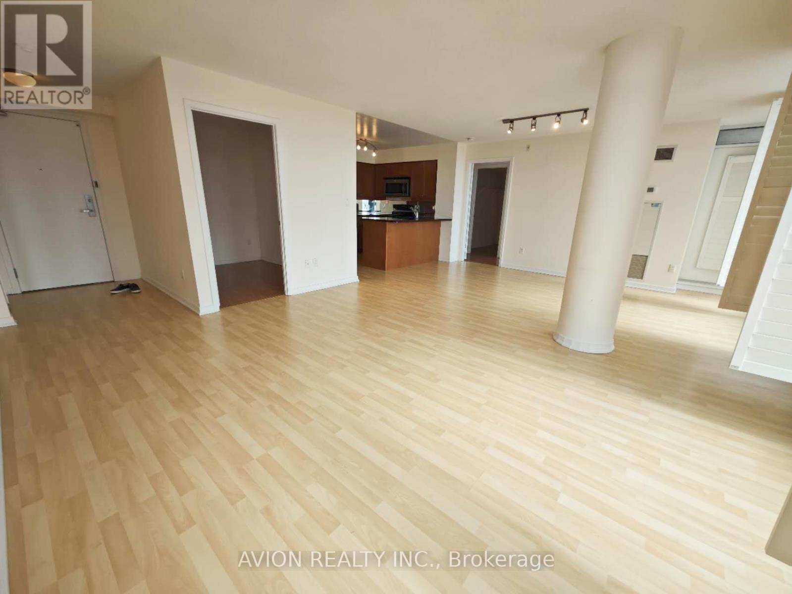 Ph 107 - 18 Valley Woods Road, Toronto, Ontario  M3A 0A1 - Photo 2 - C12605566