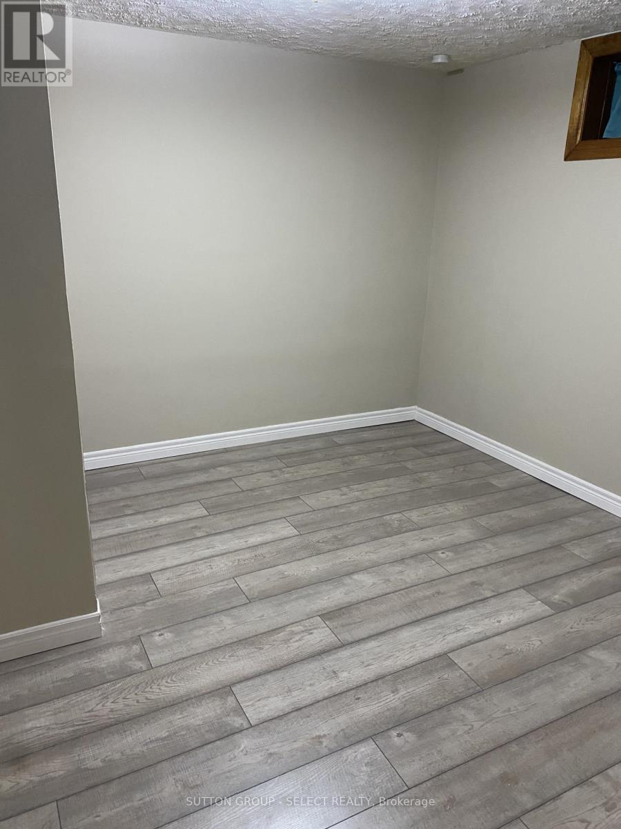 31 Meadowview Road, London South, Ontario  N6J 4E5 - Photo 31 - X12598600