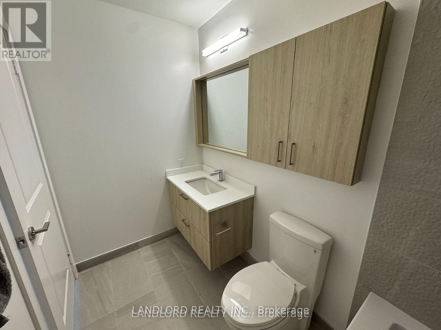 A 702 - 30 Upper Mall Way, Vaughan, Ontario  L4J 0L8 - Photo 12 - N12605522