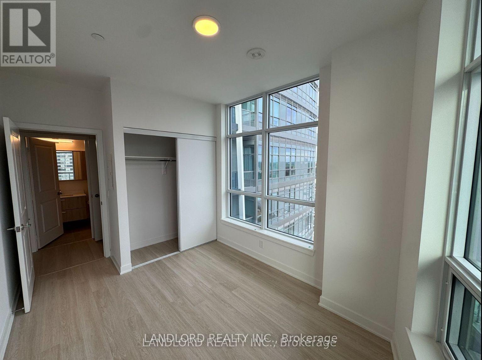 A 702 - 30 Upper Mall Way, Vaughan, Ontario  L4J 0L8 - Photo 17 - N12605522