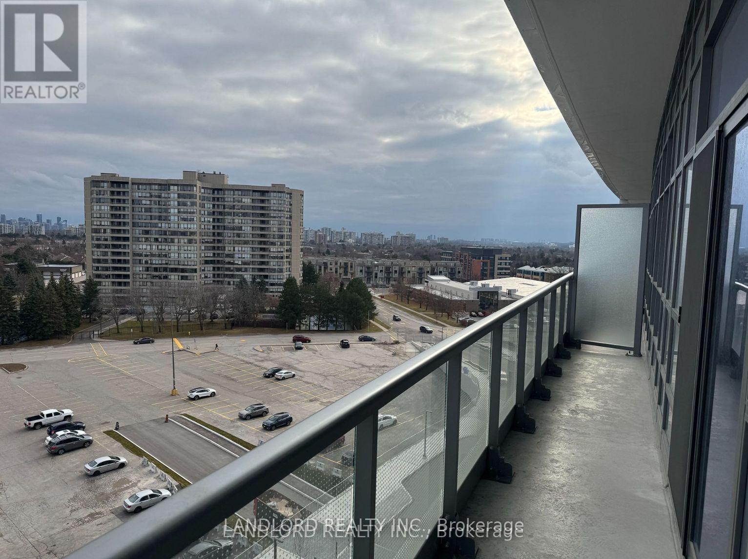 A 702 - 30 Upper Mall Way, Vaughan, Ontario  L4J 0L8 - Photo 9 - N12605522