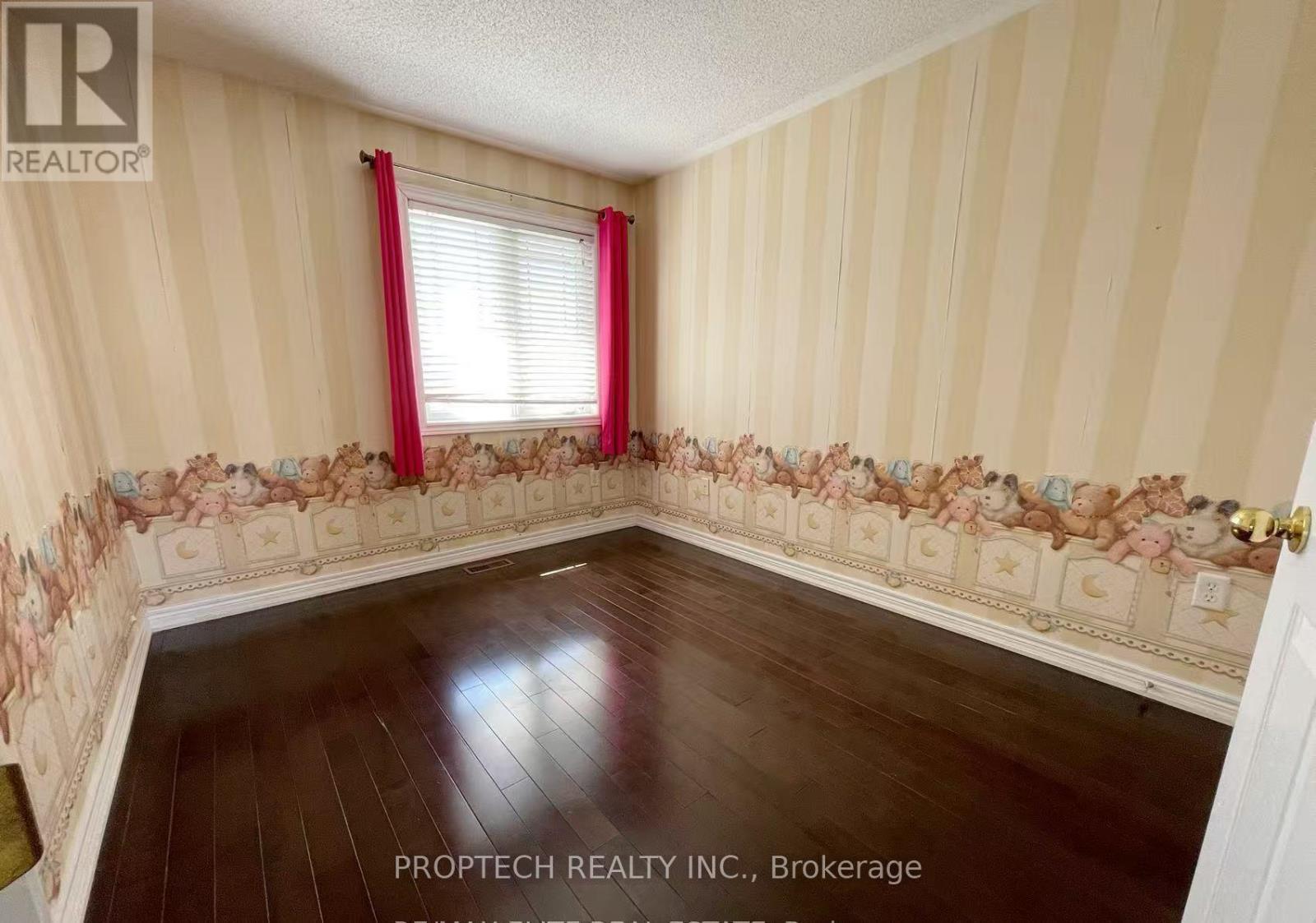 220 Farmstead Road, Richmond Hill, Ontario  L4S 2J6 - Photo 11 - N12605546