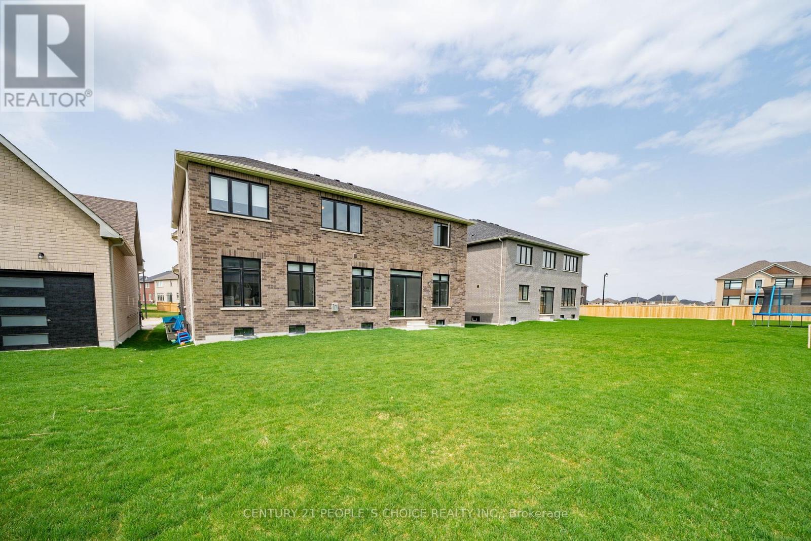 21 Wintergreen Lane, Adjala-Tosorontio (Colgan), Ontario  L0G 1W0 - Photo 38 - N12605584