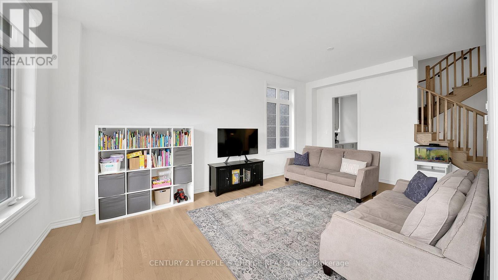 21 Wintergreen Lane, Adjala-Tosorontio (Colgan), Ontario  L0G 1W0 - Photo 4 - N12605584