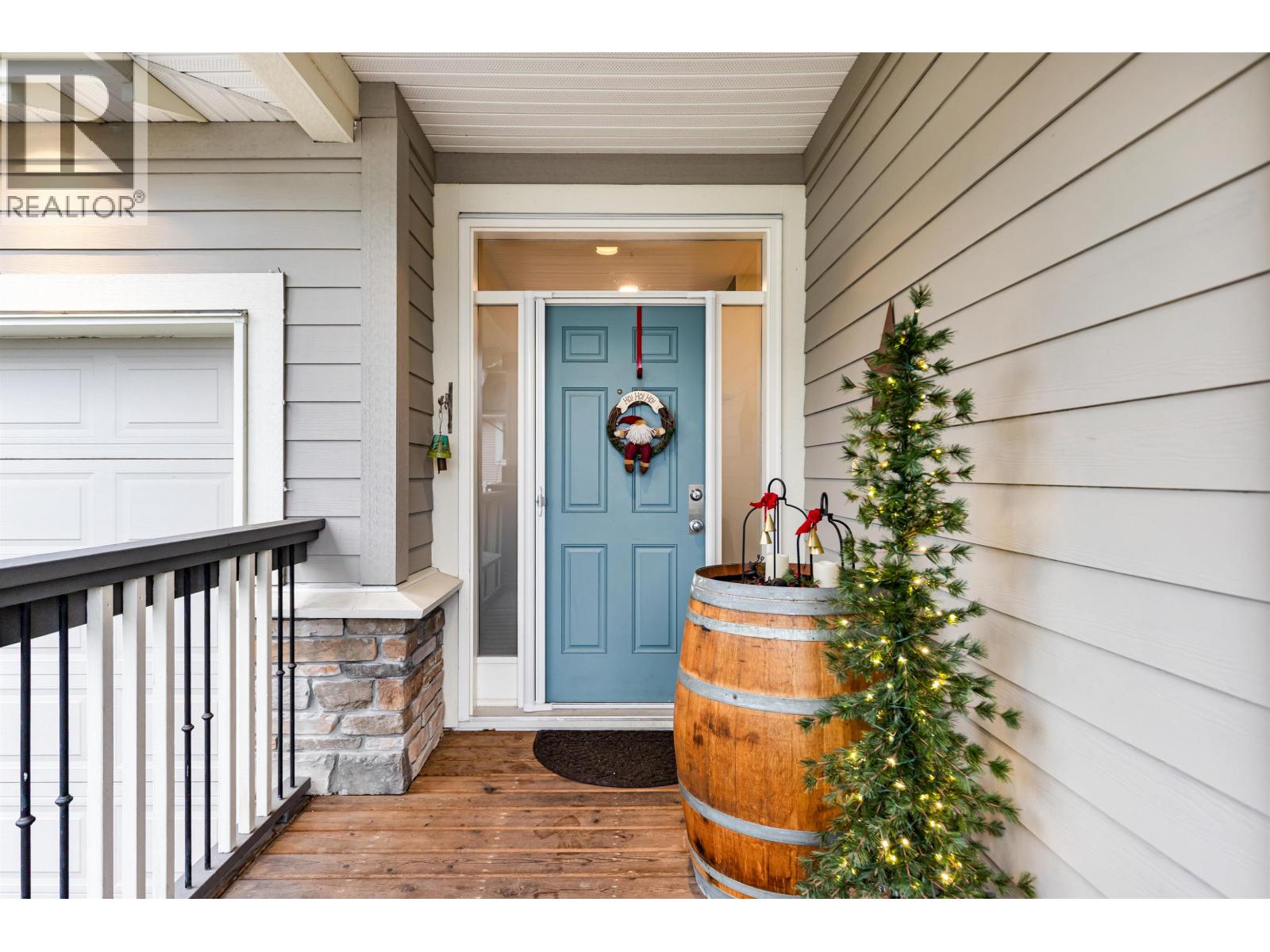 10699 239 Street, Maple Ridge, British Columbia  V2W 0B3 - Photo 2 - R3072465