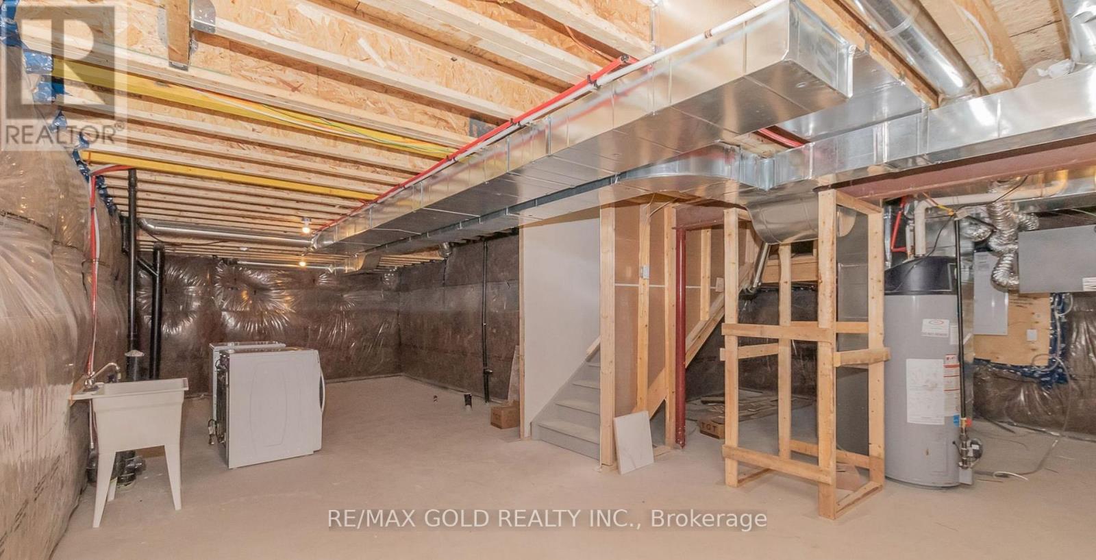 151 Terry Fox Drive, Barrie, Ontario  L9J 0L9 - Photo 11 - S12605526