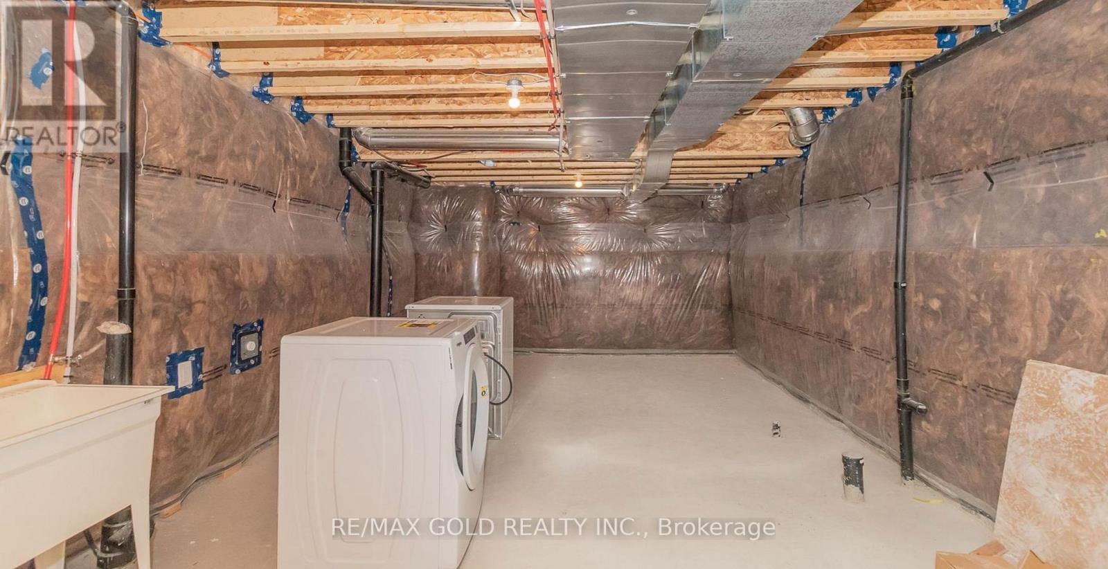 151 Terry Fox Drive, Barrie, Ontario  L9J 0L9 - Photo 12 - S12605526