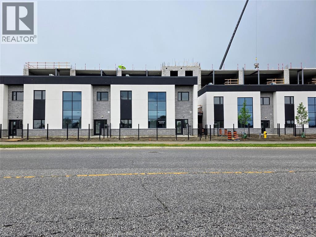 MLS# 25031265: 4300 LAURIER PARKWAY Unit# 221, LaSalle, Canada