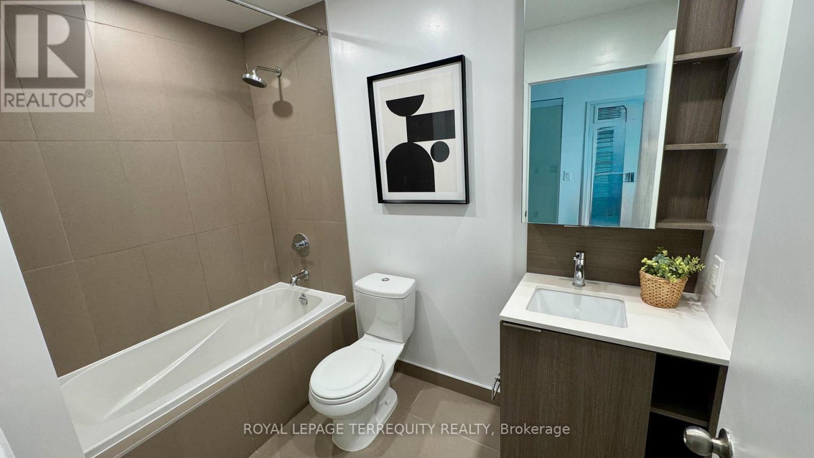 1304 - 55 Regent Park Boulevard, Toronto, Ontario  M5A 0C2 - Photo 5 - C12604694