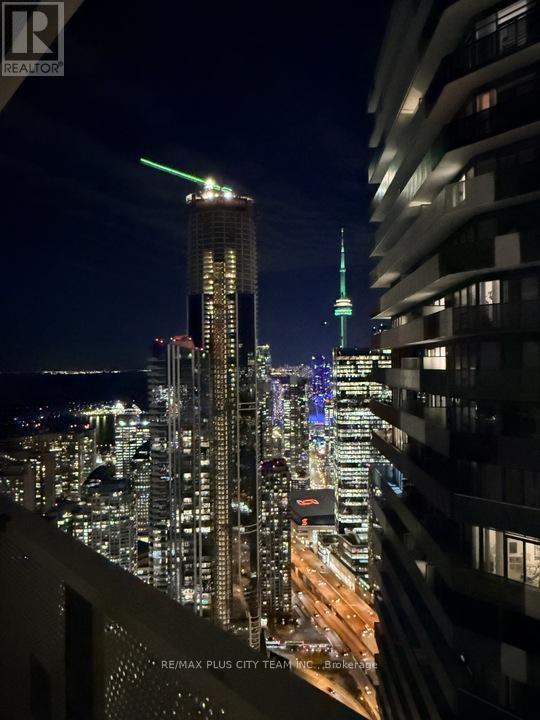 7312 - 138 Downes Street, Toronto, Ontario  M5E 0E4 - Photo 2 - C12605460