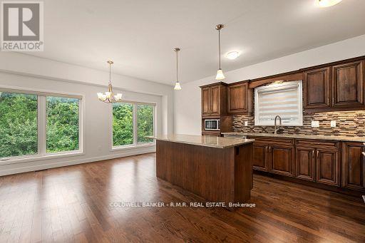 60 Alcorn Drive, Kawartha Lakes, Ontario  K9V 0M7 - Photo 3 - X12596852