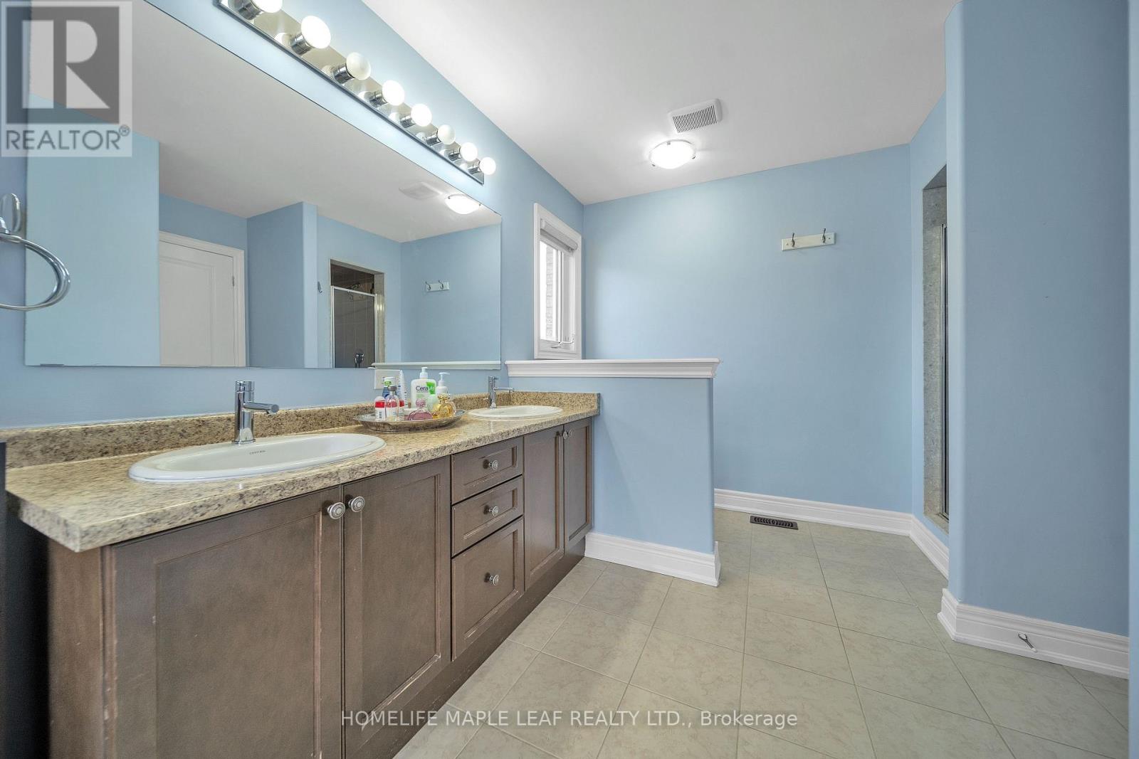 4 Trentonian Street, Brampton, Ontario  L6R 0B3 - Photo 23 - W12605516