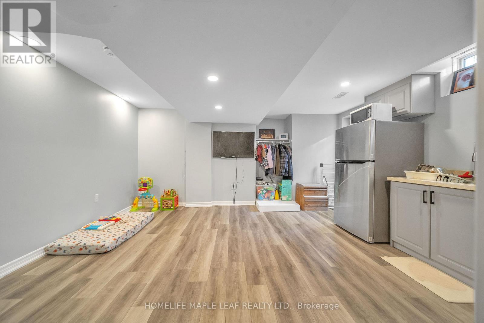 4 Trentonian Street, Brampton, Ontario  L6R 0B3 - Photo 41 - W12605516