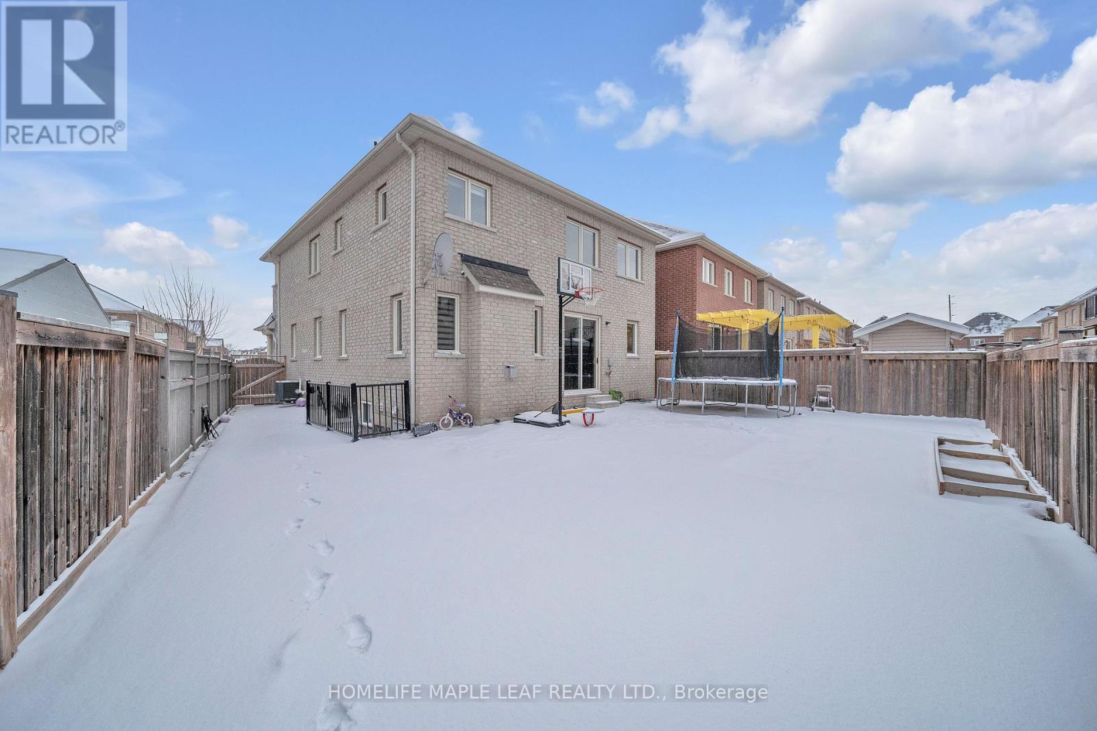 4 Trentonian Street, Brampton, Ontario  L6R 0B3 - Photo 43 - W12605516
