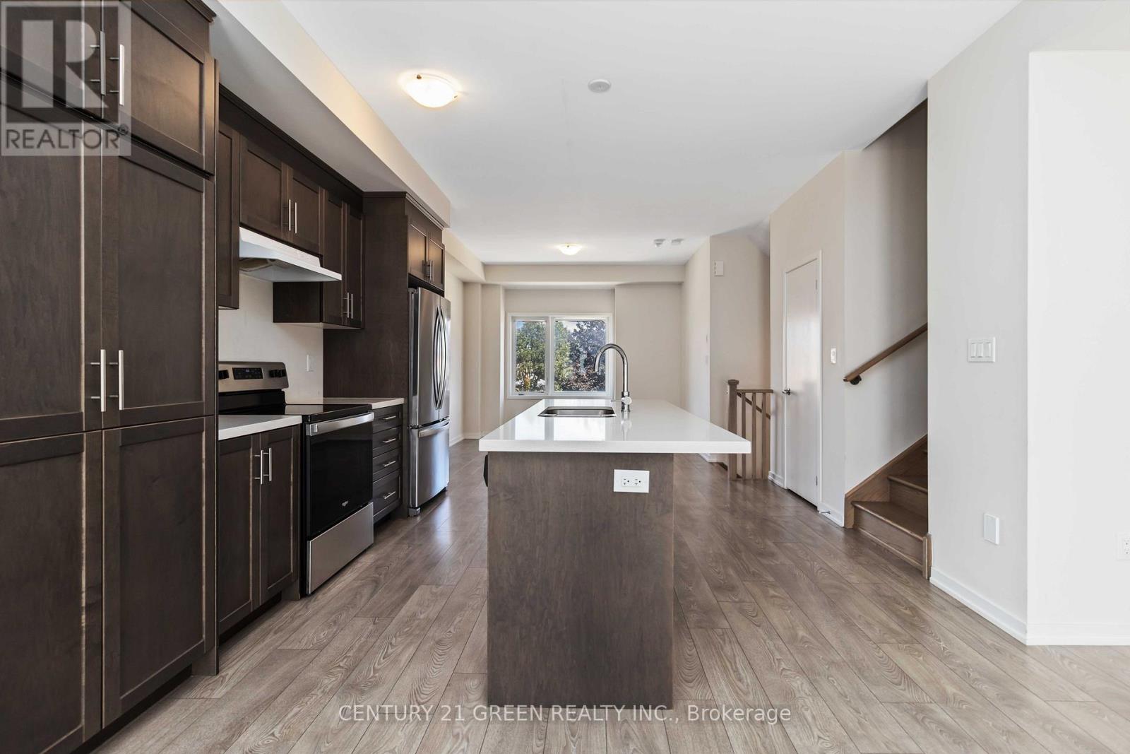 142 Landsbridge Street, Caledon, Ontario L7E 2E1 - Photo 15 - W12605542