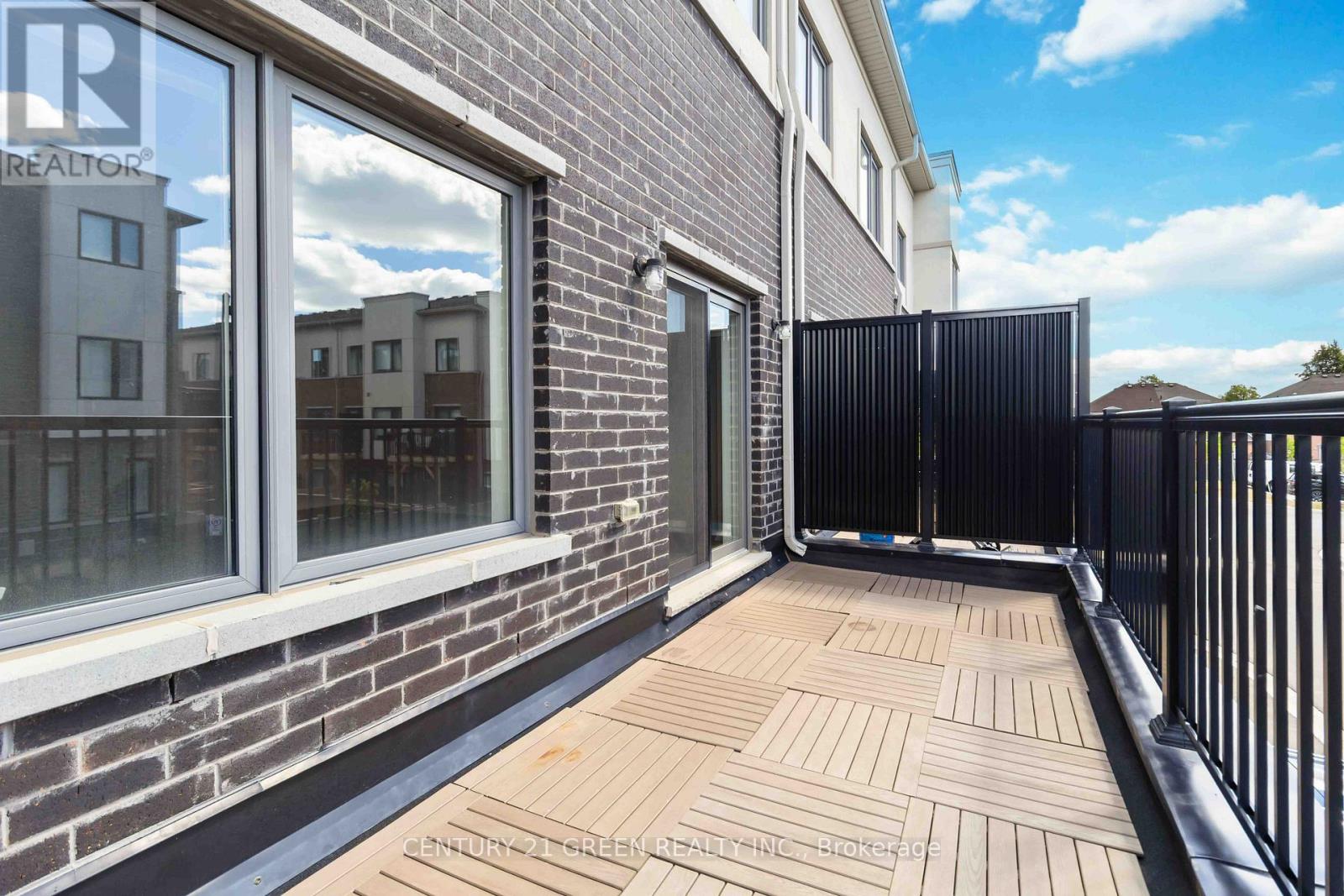 142 Landsbridge Street, Caledon, Ontario L7E 2E1 - Photo 44 - W12605542