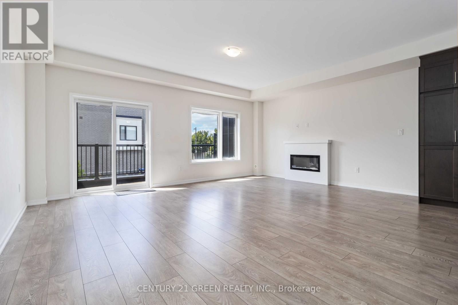 142 Landsbridge Street, Caledon, Ontario L7E 2E1 - Photo 9 - W12605542