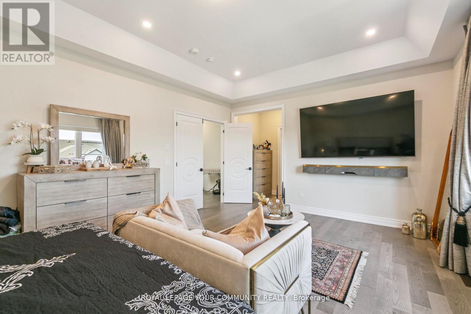 2401 Irene Crescent, Oakville, Ontario  L6M 5M5 - Photo 14 - W12605550