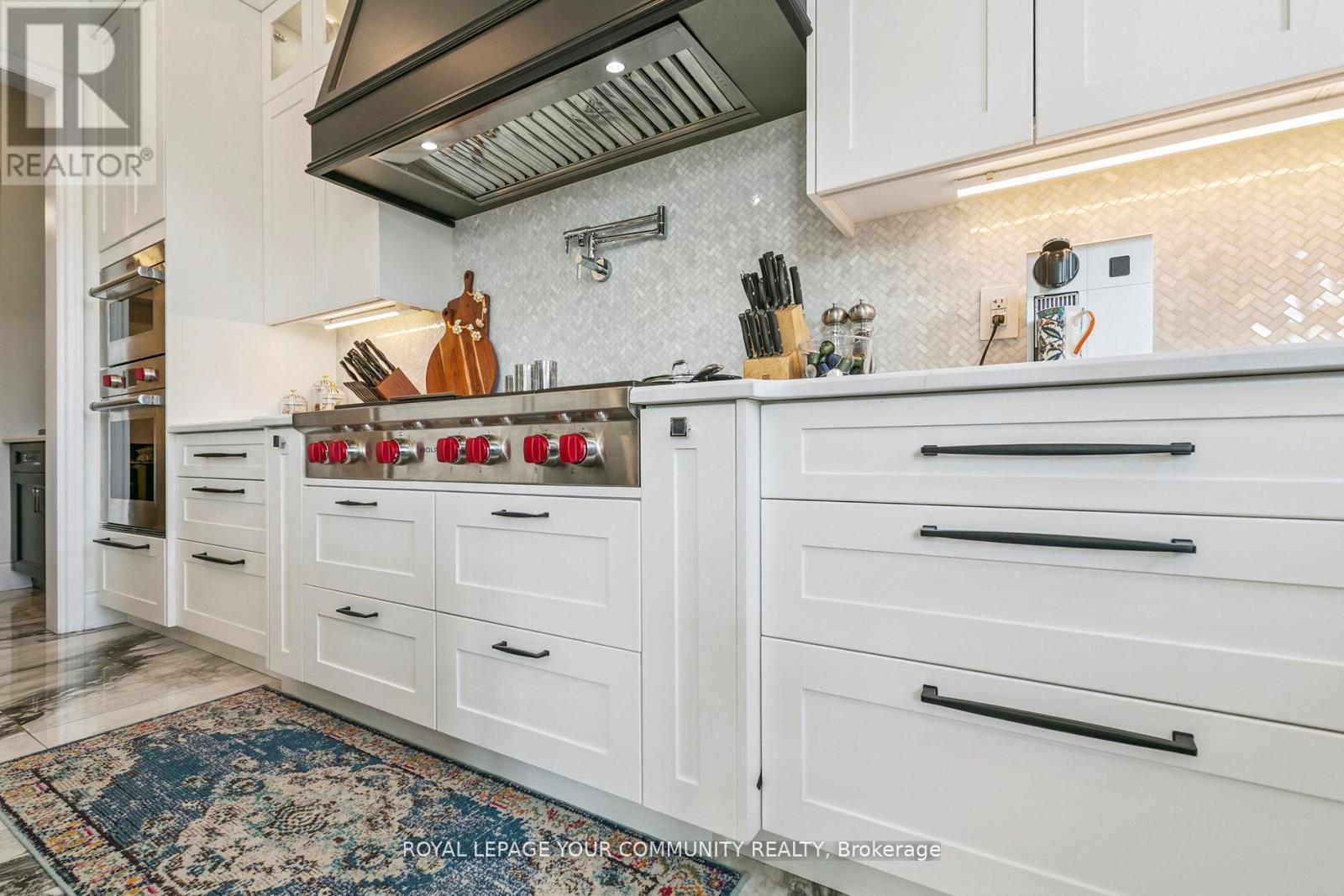 2401 Irene Crescent, Oakville, Ontario  L6M 5M5 - Photo 9 - W12605550