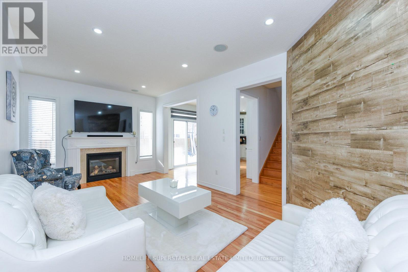 27 DOVEHAVEN CRESCENT, Brampton, Ontario