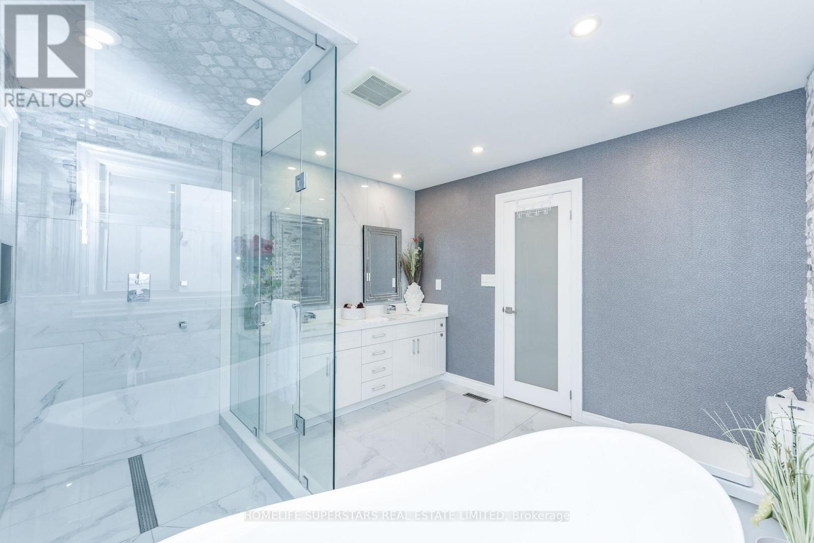 27 Dovehaven Crescent, Brampton, Ontario  L6P 2N8 - Photo 20 - W12605562