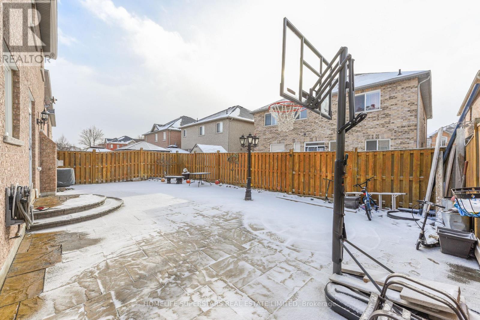 27 Dovehaven Crescent, Brampton, Ontario  L6P 2N8 - Photo 44 - W12605562