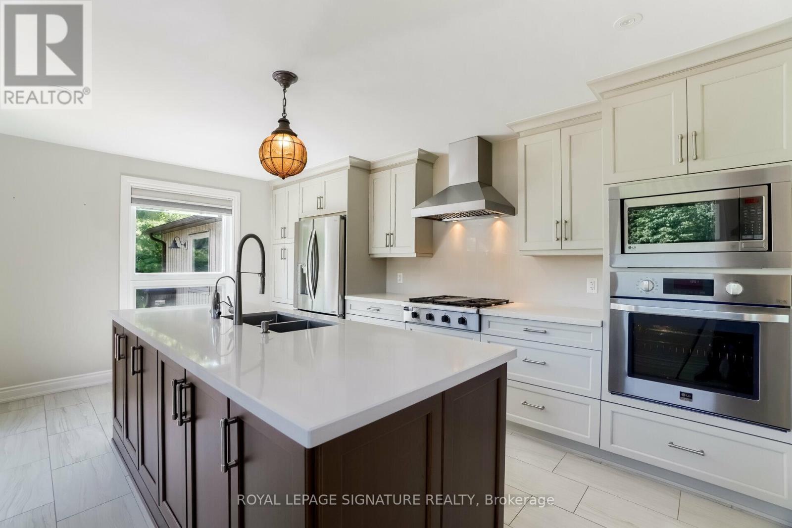 9 Elite Road, Caledon, Ontario  L7K 0L2 - Photo 17 - W12605580