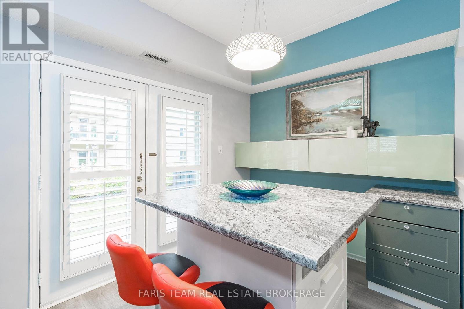 101 - 115 Bond Street, Orillia, Ontario  L3V 1J7 - Photo 10 - S12471770