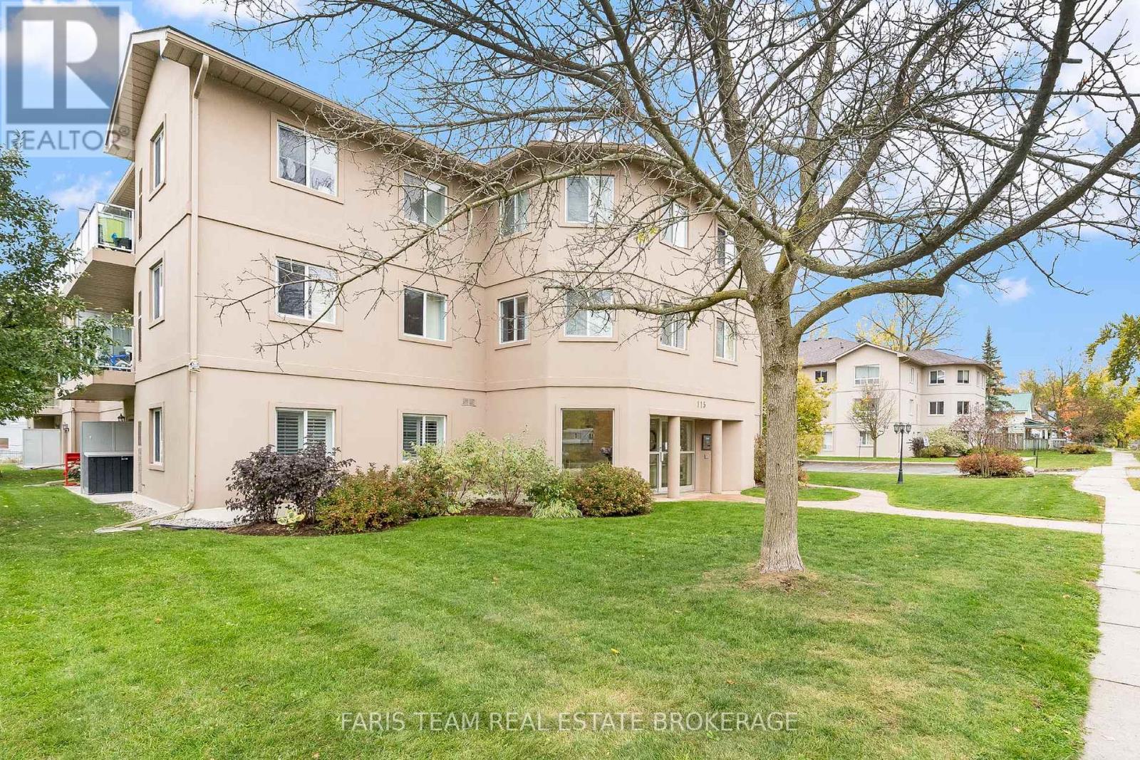 101 - 115 Bond Street, Orillia, Ontario  L3V 1J7 - Photo 3 - S12471770