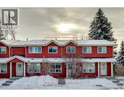 16 Queen Anne Close Se Queensland, Calgary, Ca