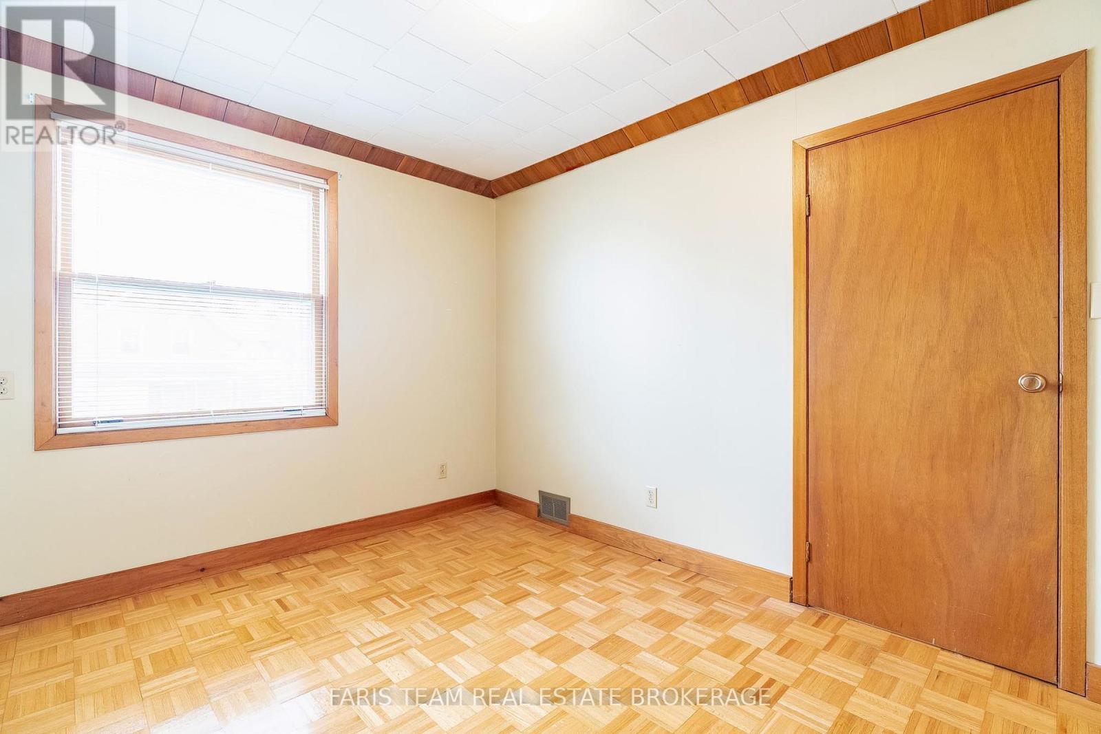 175 Mary Street, Orillia, Ontario  L3V 3E5 - Photo 30 - S12553944