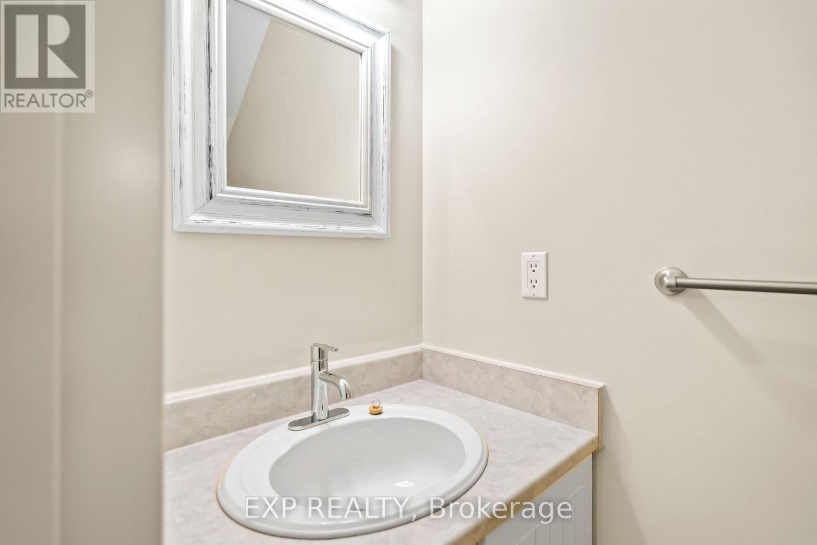 134 Hibernia Street, Cobourg, Ontario  K9A 3J8 - Photo 12 - X12397757