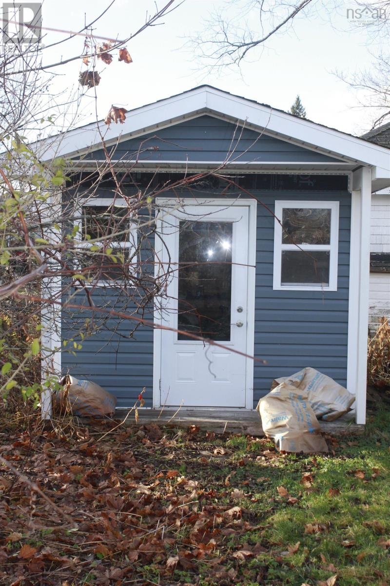 70 Normandy Avenue, Truro, Nova Scotia  B2N 3J7 - Photo 9 - 202528777