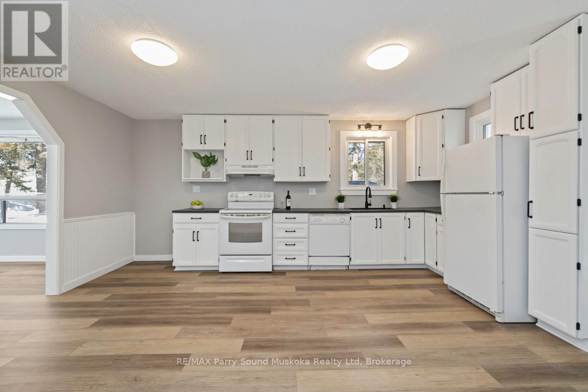 53 124 Highway, Mcdougall, Ontario  P2A 2W9 - Photo 10 - X12605592