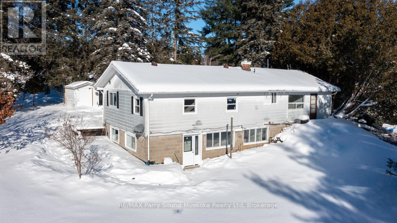 53 124 Highway, Mcdougall, Ontario  P2A 2W9 - Photo 2 - X12605592