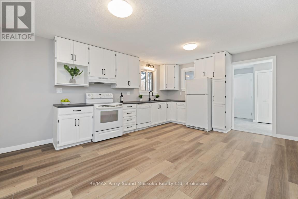 53 124 Highway, Mcdougall, Ontario  P2A 2W9 - Photo 9 - X12605592