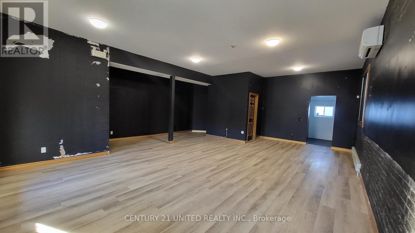 72 Hunter Street E, Peterborough, Ontario  K9H 1G5 - Photo 5 - X12605628