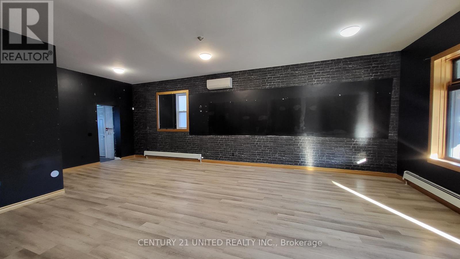 72 Hunter Street E, Peterborough, Ontario  K9H 1G5 - Photo 7 - X12605628