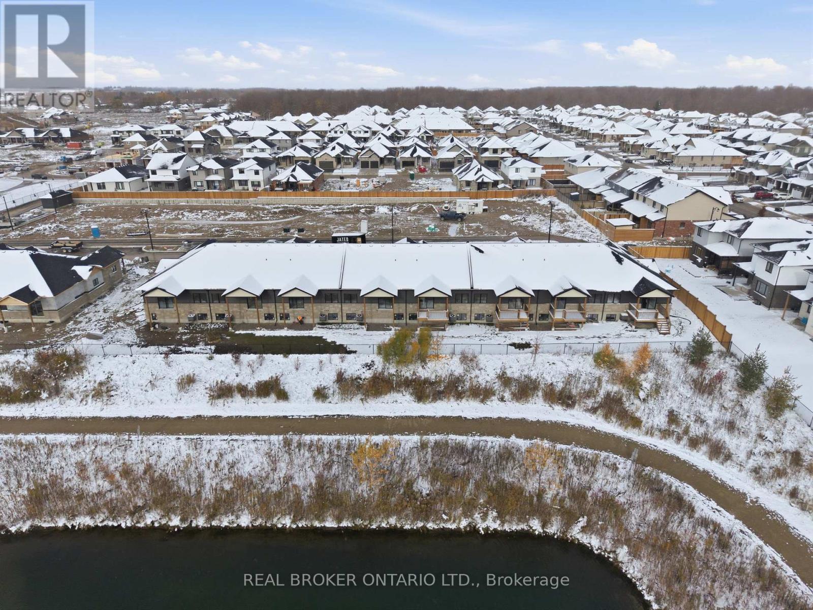 17 - 29 Weymouth Street, Woolwich, Ontario  N3B 0G3 - Photo 4 - X12605524