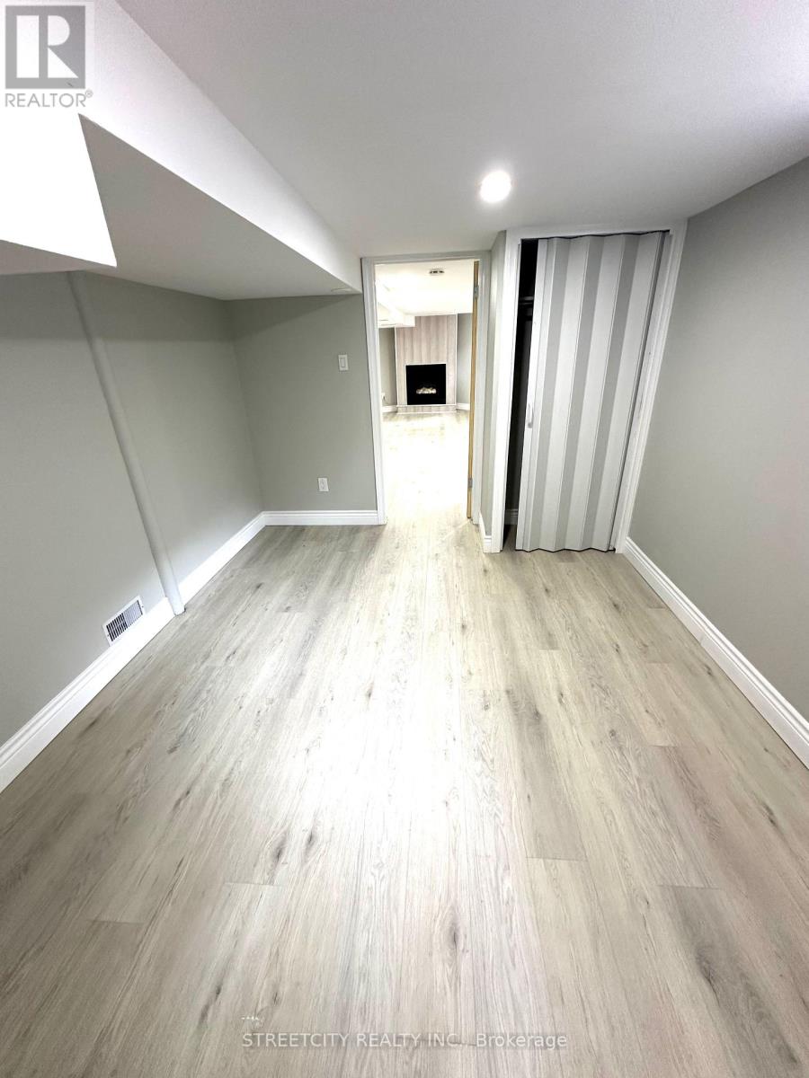 Lower - 437 Charlotte Street, London East, Ontario  N5W 4A5 - Photo 5 - X12605672