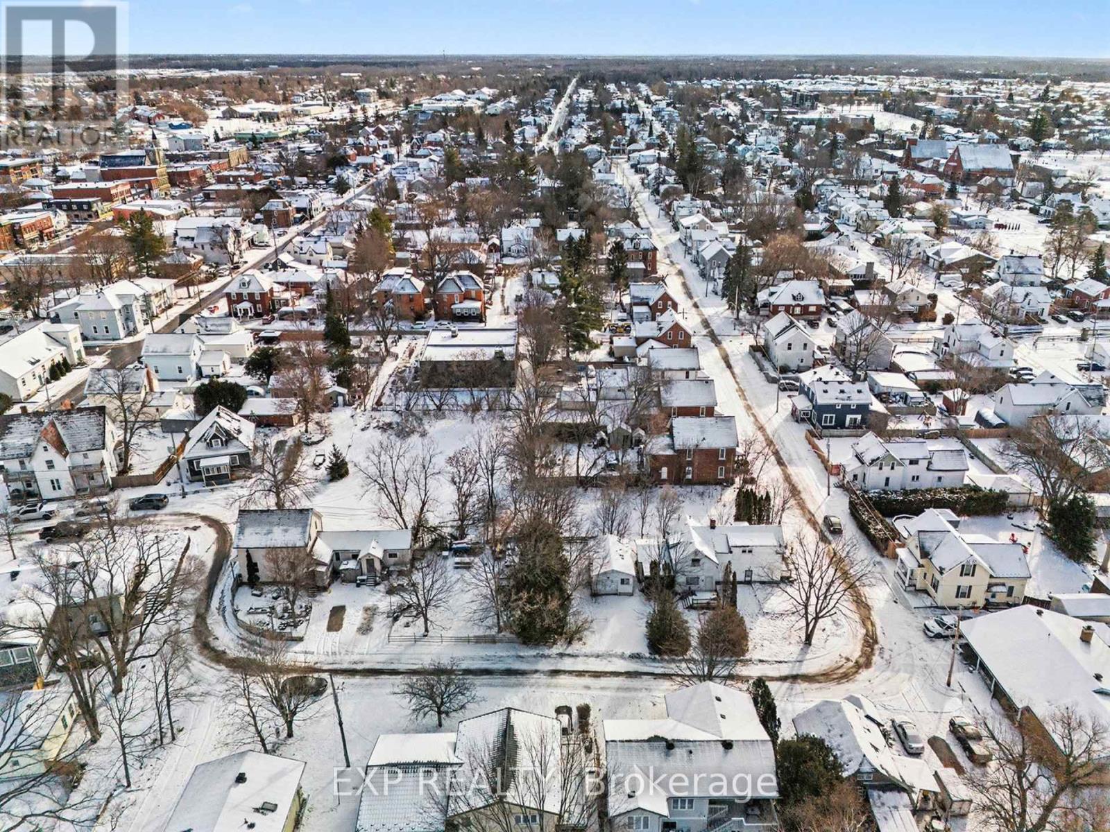 135 & 139 Charles Street, Carleton Place, Ontario  K7C 2Y4 - Photo 5 - X12605596