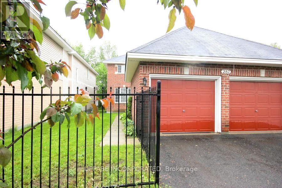 287 Parkin Circle, Ottawa, Ontario  K1T 4G8 - Photo 2 - X12605636