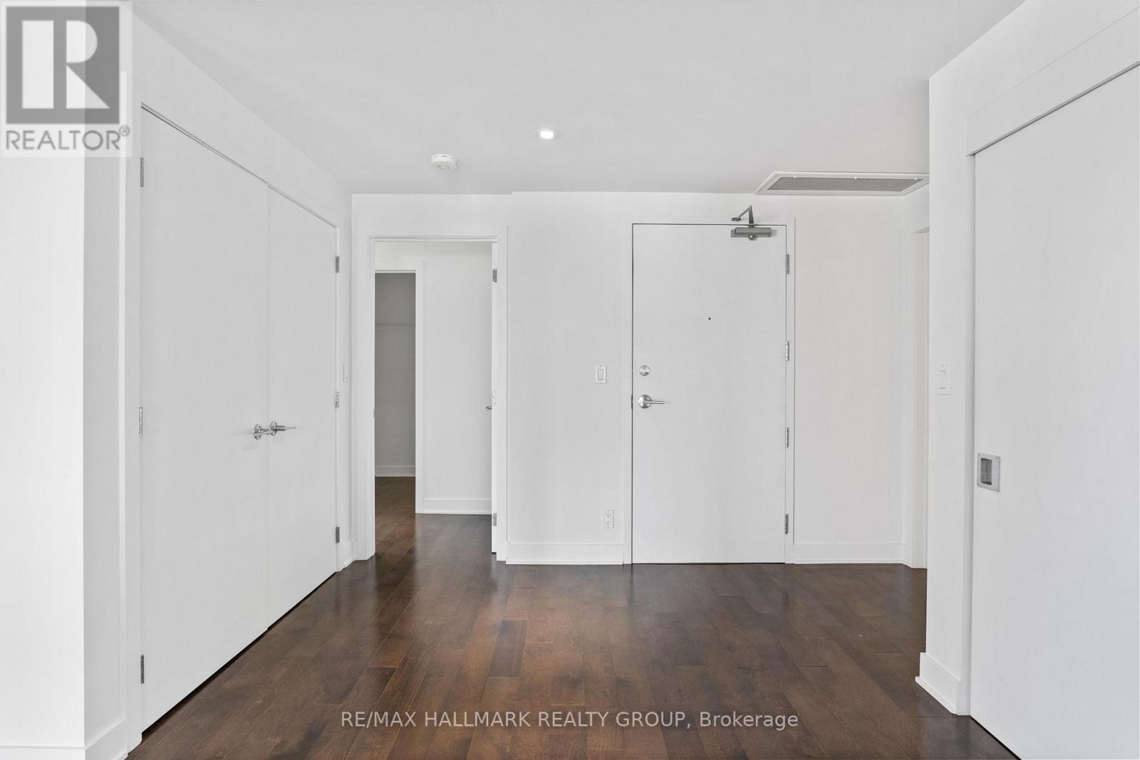 2205 - 20 Daly Avenue, Ottawa, Ontario  K1N 0C6 - Photo 5 - X12605640